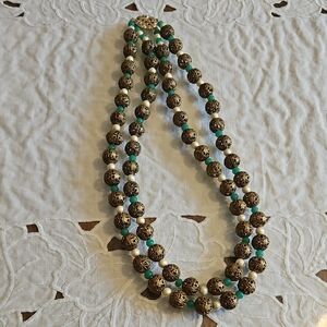 Vintage Green, Gold & Faux Pearl Beaded Necklace
